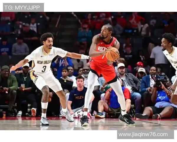 火箭107-104险胜鹈鹕，年轻阵容展现未来希望